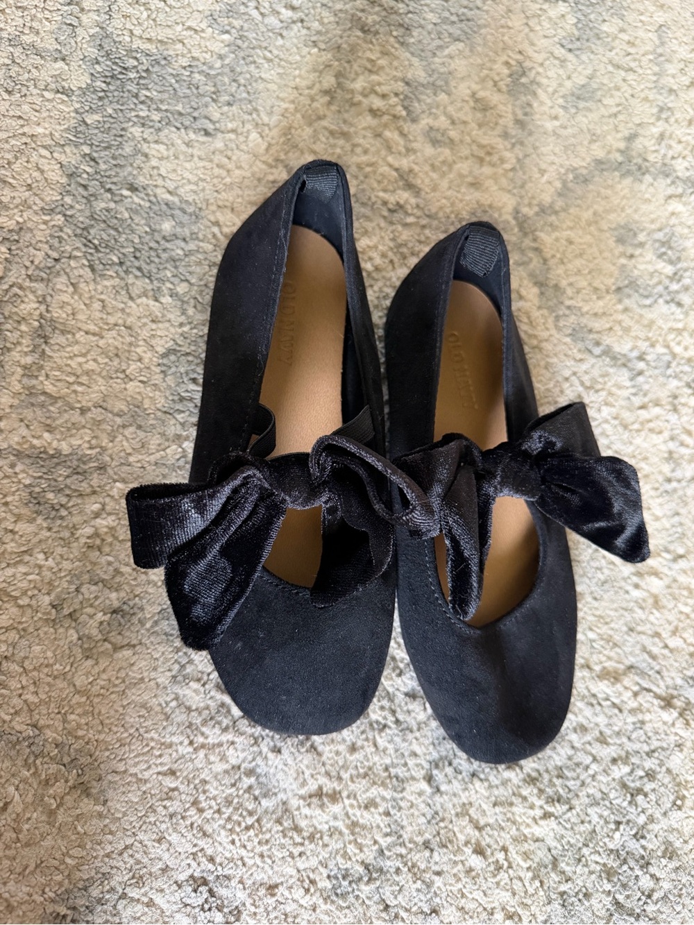 Old Navy Black Suede-Look Ballet Flats with Velvet Bow